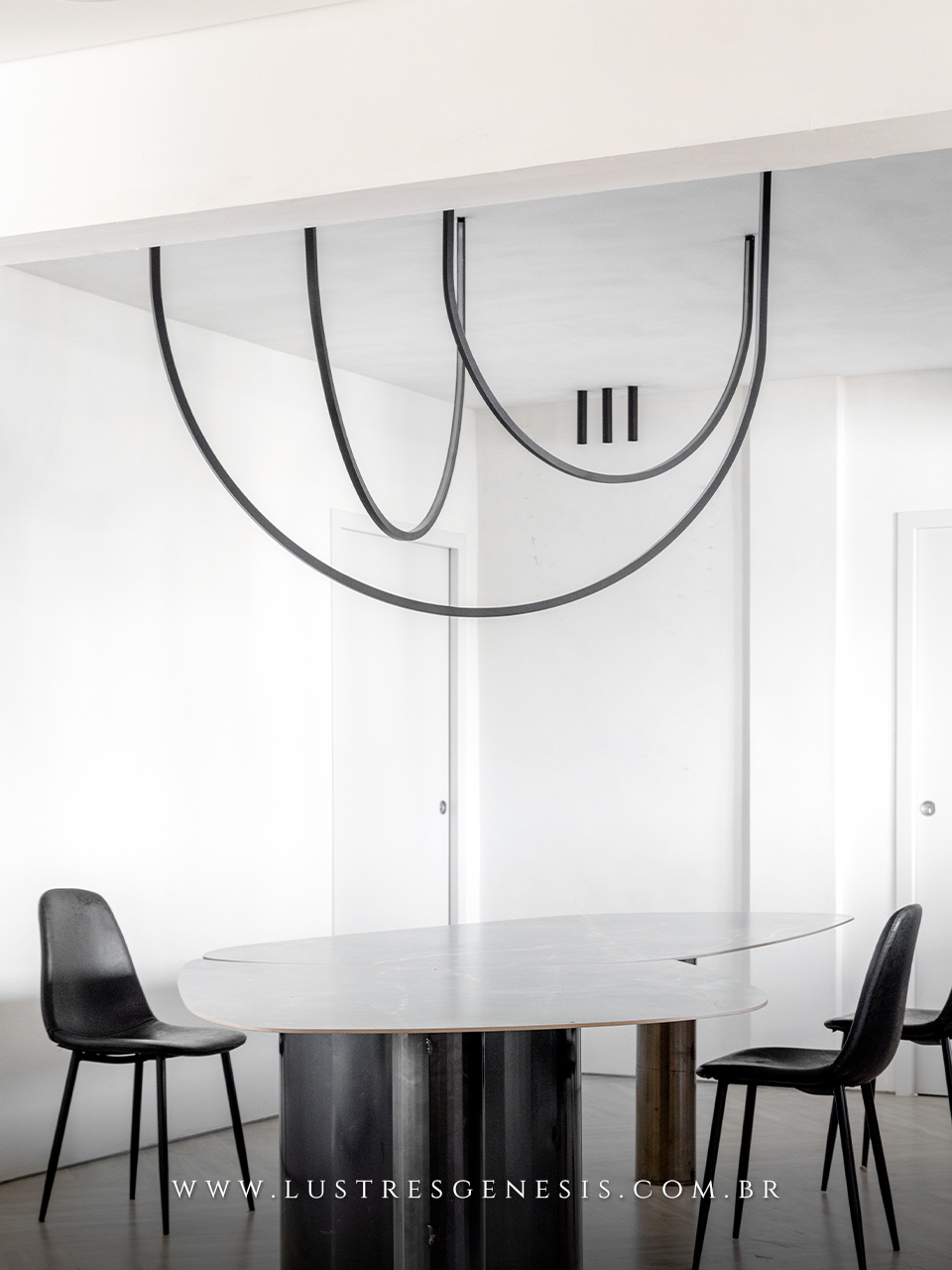Plafon Arcool Bella Italia LED: Design em Arco Suspenso Luxo